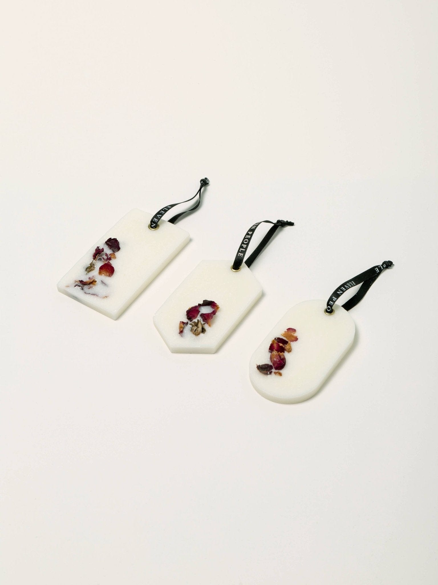 04 Rozen Geranium en Vetiver Kastwasverfrisser - Rosetta's