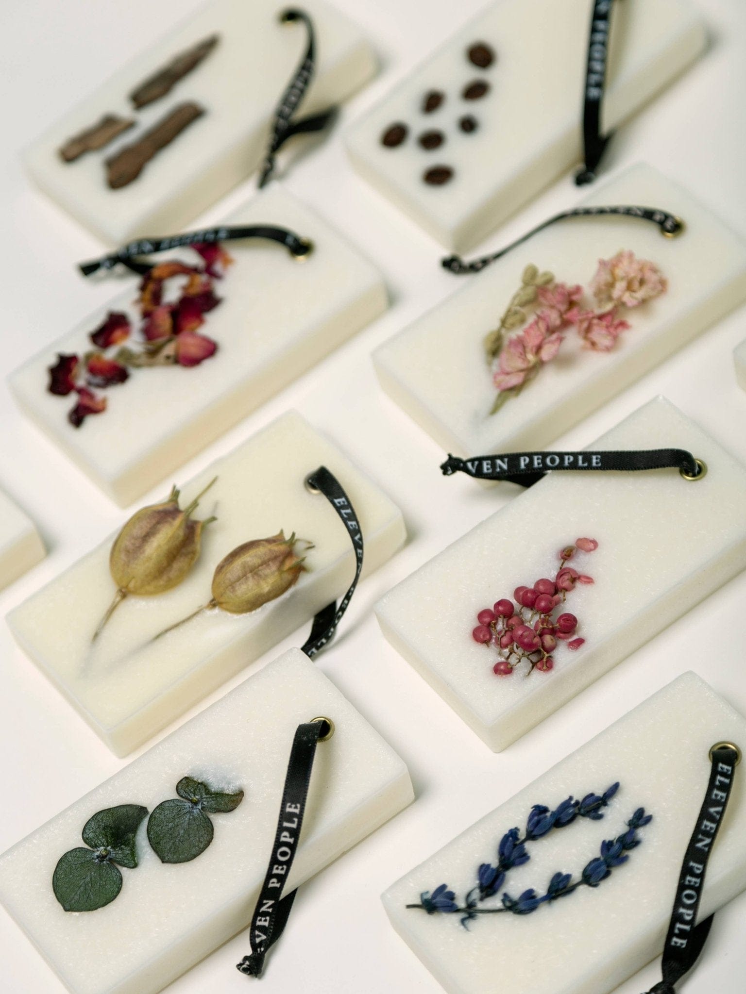 06 Bergamot, Neroli en Amber Kast Wax Bar Luchtverfrisser - Rosetta's