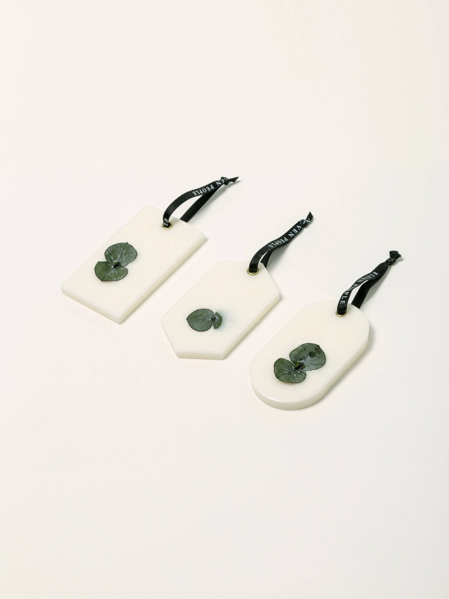 08 Zeetzout, Jasmijn en Cederhout Kast Wax Bar Luchtverfrisser - Rosetta's